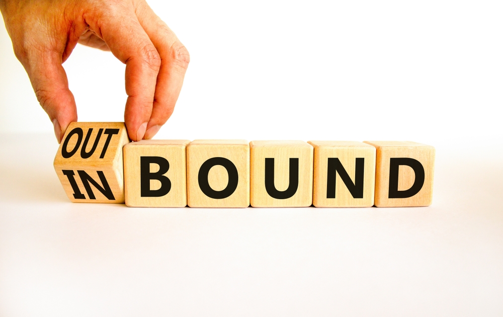 Lee más sobre el artículo Descubre las diferencias clave entre el servicio Inbound y Outbound en el Contact Center